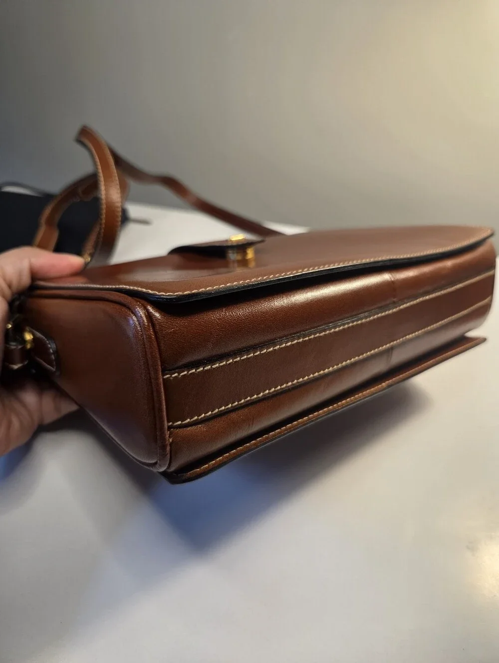 Bally Brown Leather Shoulder Bag Cross Body Front Flap Purse Gorgeous